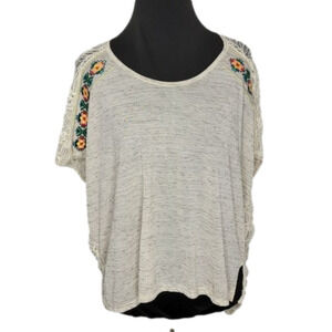 Sloane Rouge Cream Lace back side split